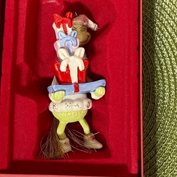 Lenox Grinch With All The Gifts Ornament NWT - Picture 3 of 5